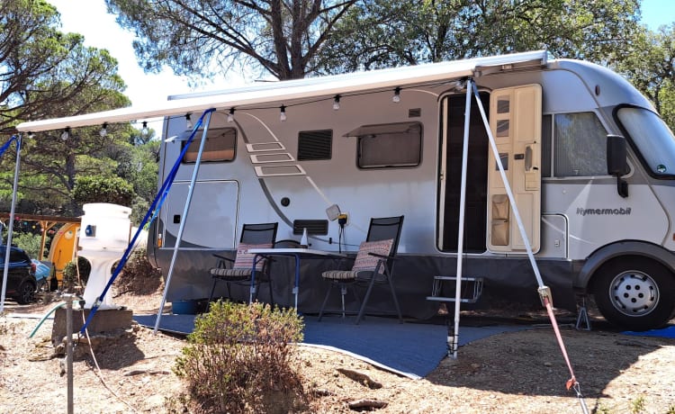 4 pers. Hymer B614 from 2006