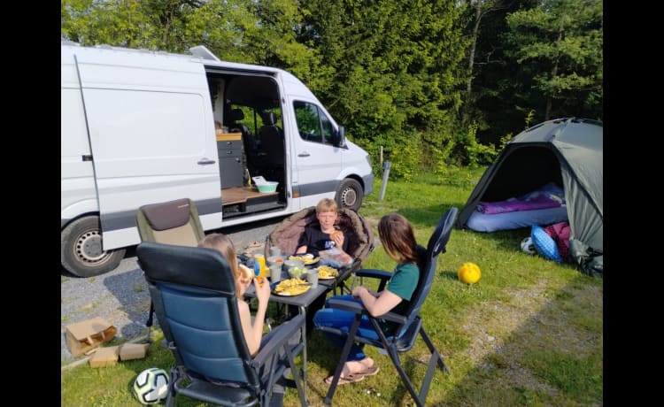 camping-car bus 2p hors réseau de 2014