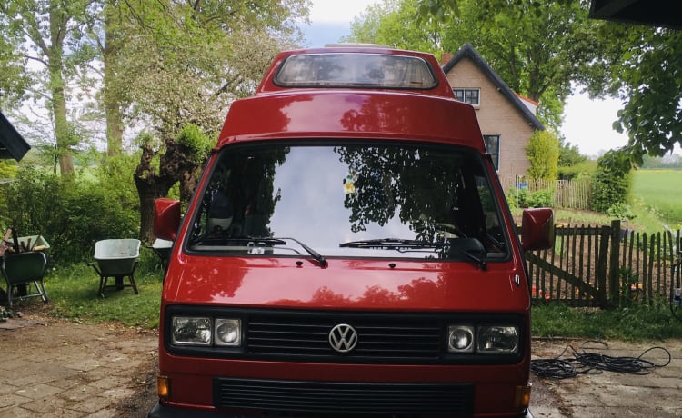 Spazioso Volkswagen T3 retrò completamente attrezzato