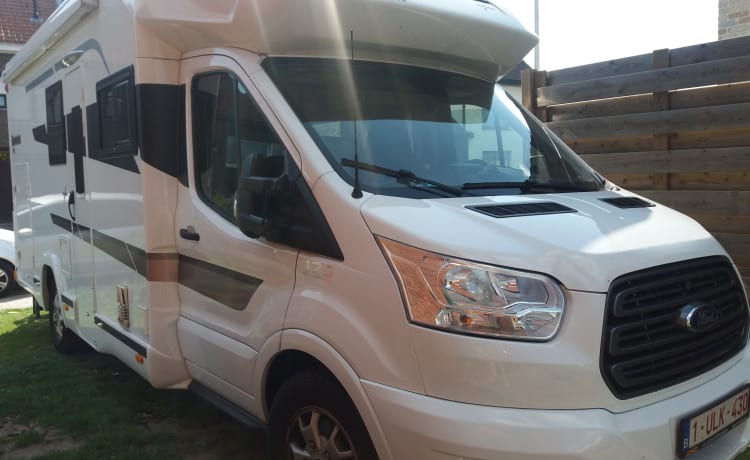 Eland – Camping-car 5 personnes, Ford Benimar automatique