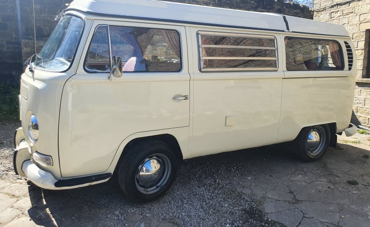 Begbie – 1968 VW T2 Early Bay