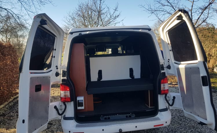 Kever – Volkswagen Wohnmobil für 3 Personen, Baujahr 2012