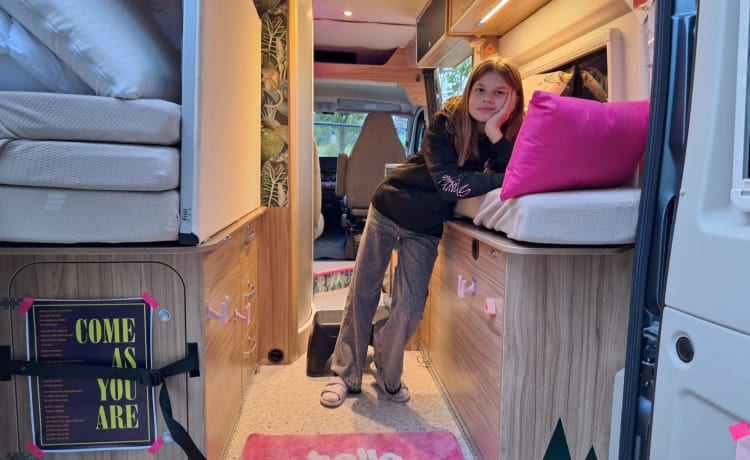 MoBillie on the road – Trendy en comfi Hymer camper 4p