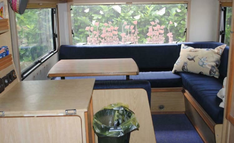 koetje – is a great family camper for 5-6 people and 2 m headroom