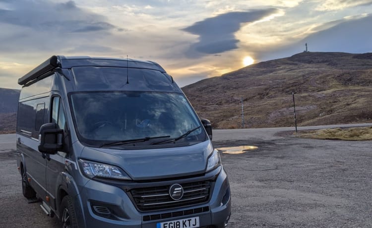 The Van – Hymer-Wohnmobil mit 4 Schlafplätzen aus dem Jahr 2018