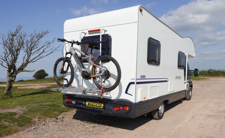 Oliver – Schitterende Swift-camper met 6 slaapplaatsen