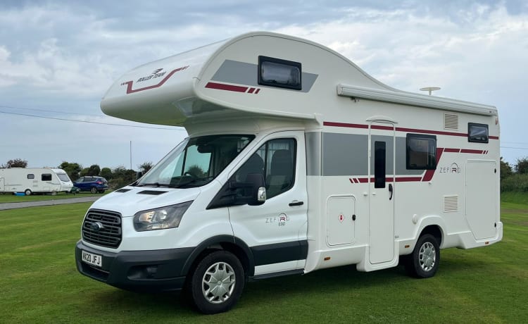 Max – 'Relax in Max' - Modern, Fully Equipped, 6-Berth Motorhome. 
