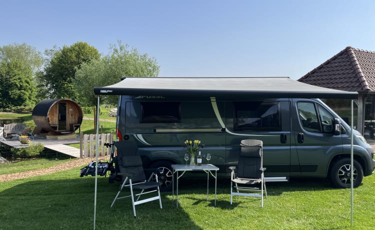 Pleasant 2p camper for an unforgettable road trip!