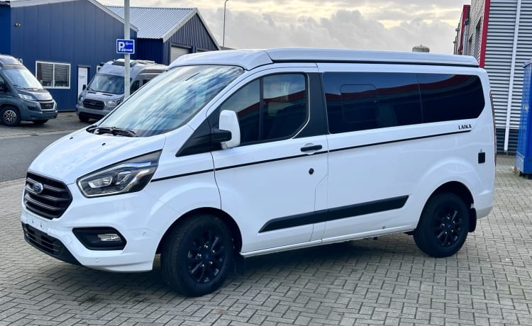 Camper autobus Laika Urban "California" con tetto sollevabile