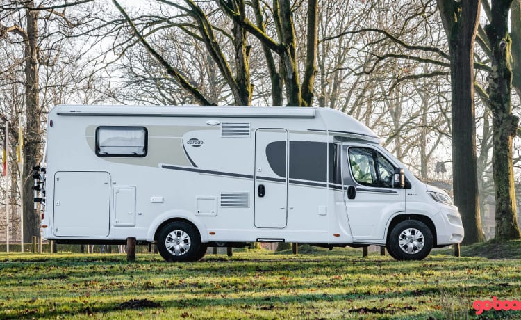 Luxe half-integraal mobilhome uit 2020