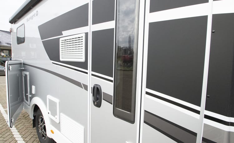 Luxe Sunlight T67 - automaat - heelijke luxe camper (2022)