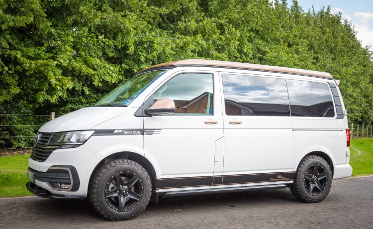 Harriette – 4-persoons Volkswagen campervan uit 2021