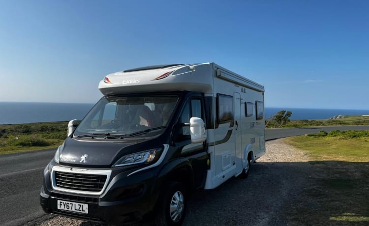 FY67 Boo – 6 berth Peugeot Elddis Evolution 196