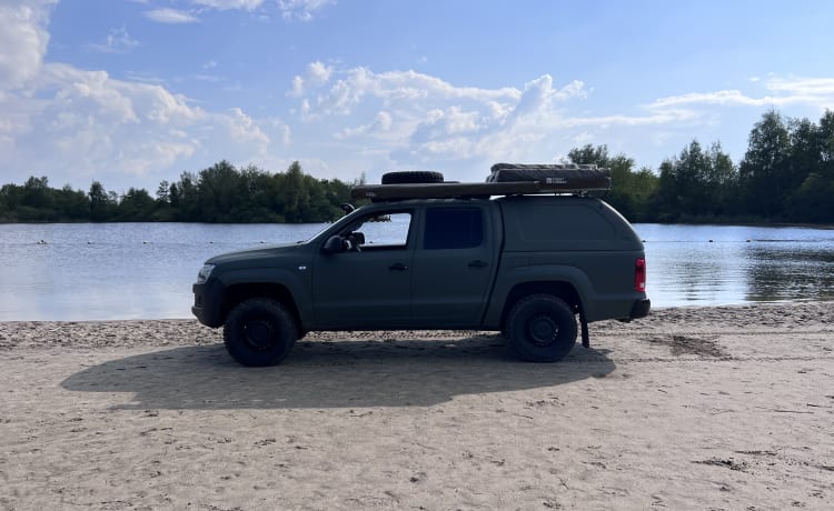 Rocky – 2p Volkswagen Amarok overland camper