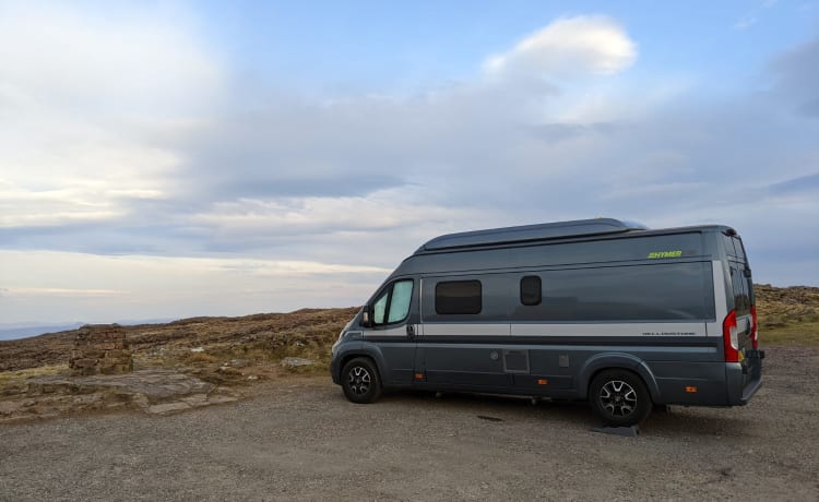 The Van – 4-persoons Hymer camper uit 2018