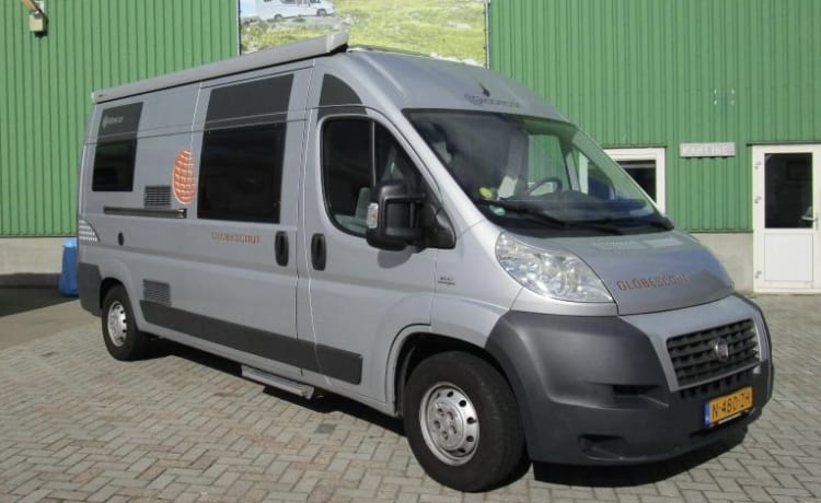 Globecar  – Globecar 3p Pössl bus uit 2013