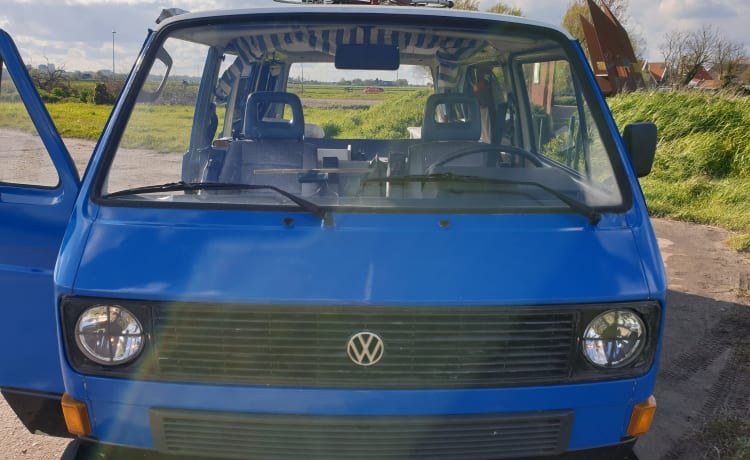 Mr. Blue Sky  – Retro VW T3 buscamper 
