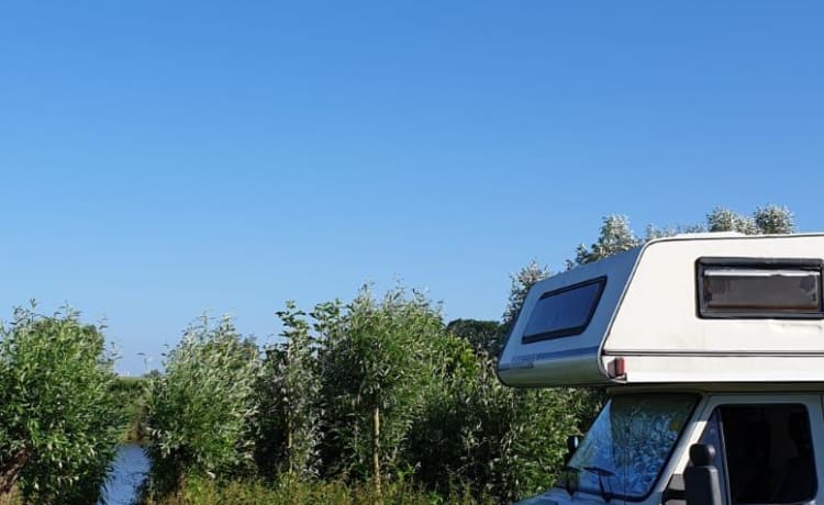 Frans – Nice retro camper!