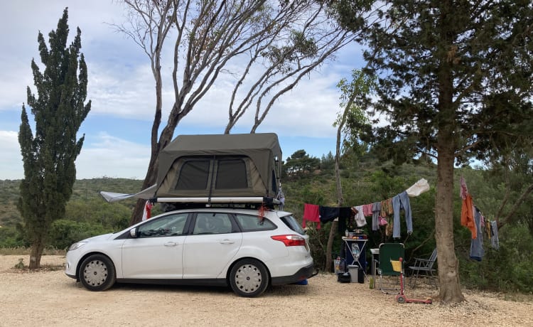 2pers nuova tenda da tetto su una station wagon bella ed economica