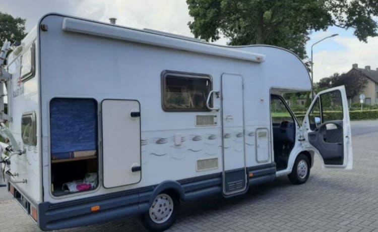 Rola – Ordentlicher und gepflegter Autoroller Camper