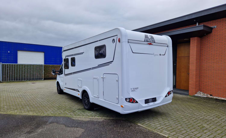 Etrusco 7.3 SCF - Ruime familie camper automaat