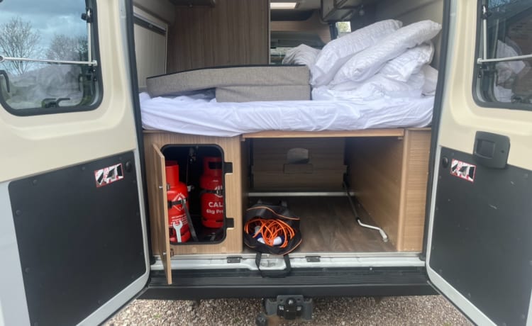 Kylie – 4 berth Fiat campervan (2021) 