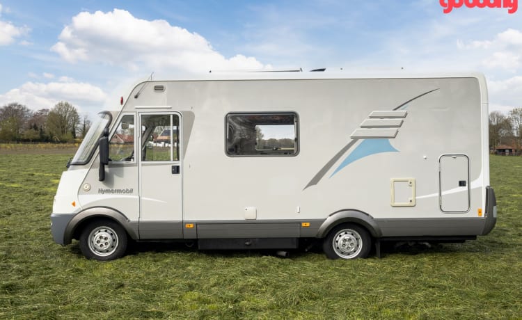 Camper Homer – Spacious integral camper with lots of comfort!