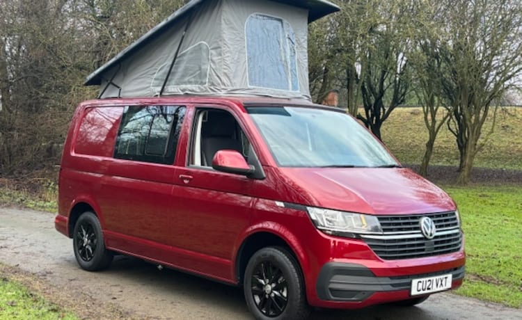 Sterling – Camper Volkswagen a 4 posti letto dal 2021