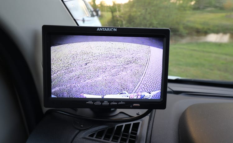 4p Challenger semi-integrated from 2015