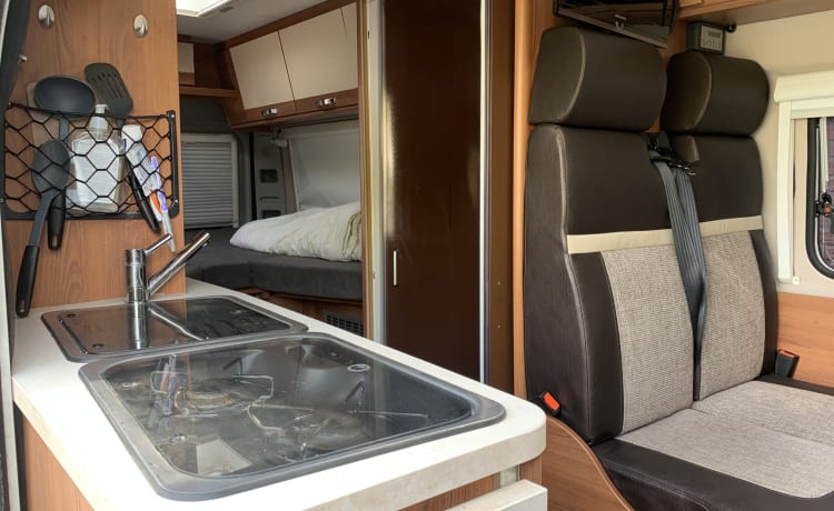 Knaus VanTourer 630 Buscamper uit 2015