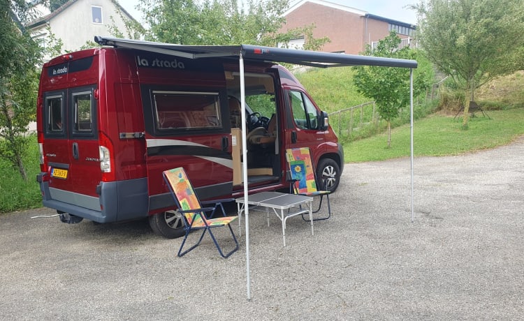 Camping-car La Strada Avanti M pour 2 personnes