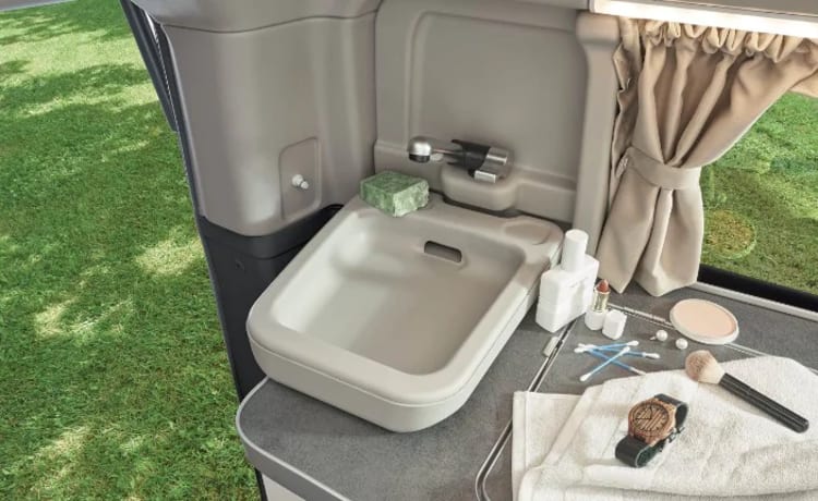 Kompaktcamper Westfalia Ford Nugget PLUS Automatik MIT WC