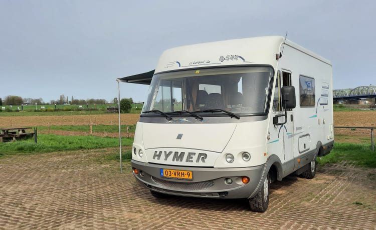 El Carasol – 6-persoons Hymer B544 ontmoet graag reizigers die van rust willen genieten