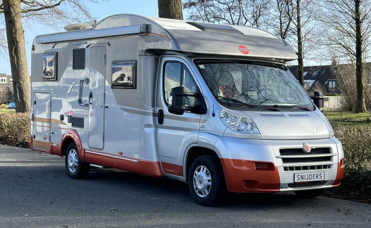 Camper familiare Bürstner 4 persone Integrale