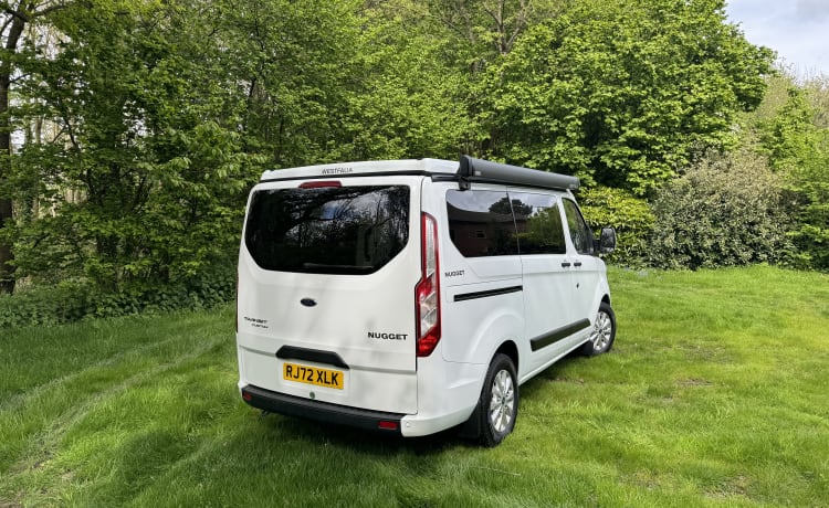 Henry – 4-persoons Ford campervan uit 2022