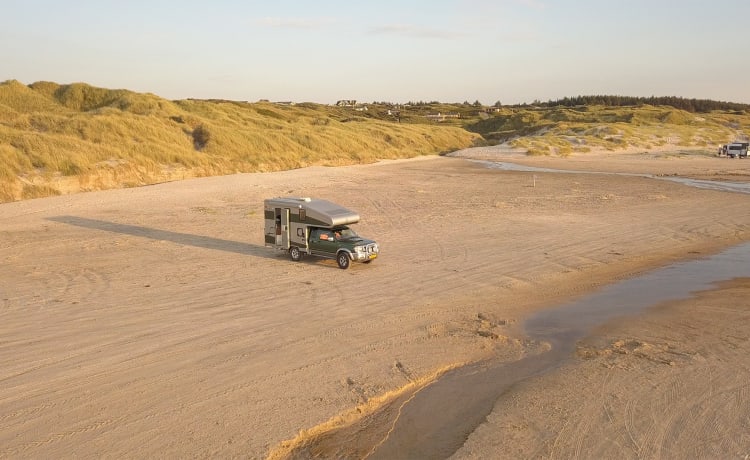 Guus Geluk – Camping-car hors réseau 4x4 robuste pour 2 personnes