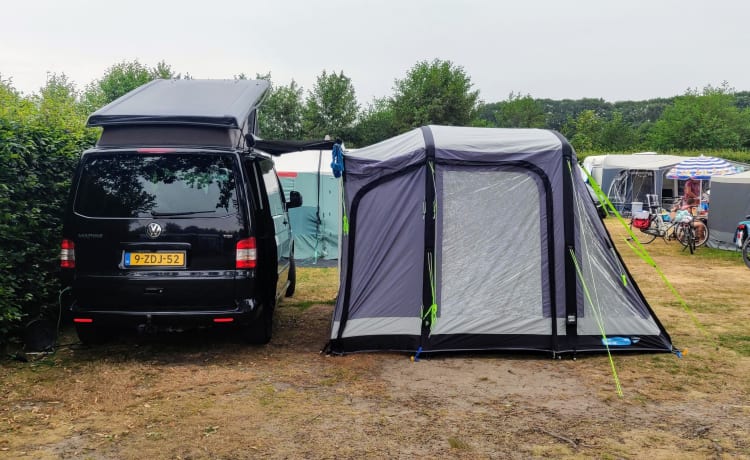 Camping-car 2.5 TDI Multivan T5 Highline noir