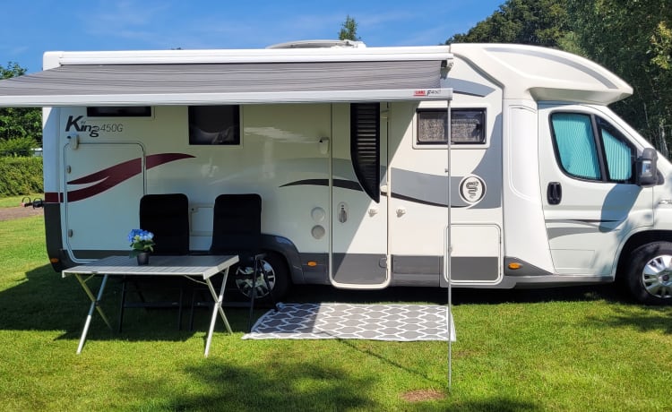 Mijn trots – Spacious 4 person Fiat Ducato Elnagh de luxe semi-integral built in 2016