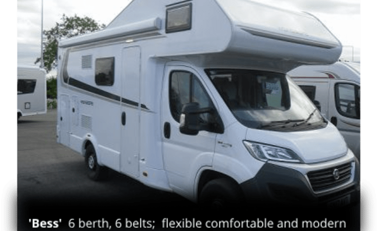 Bess – Flexible and comfortable for couples, families and friends (6-10 people)