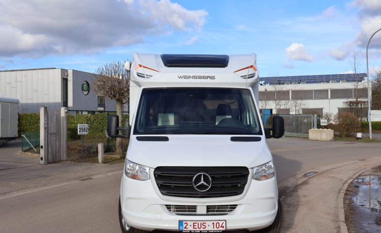 4p Mercedes-Benz semi-integrated uit 2023