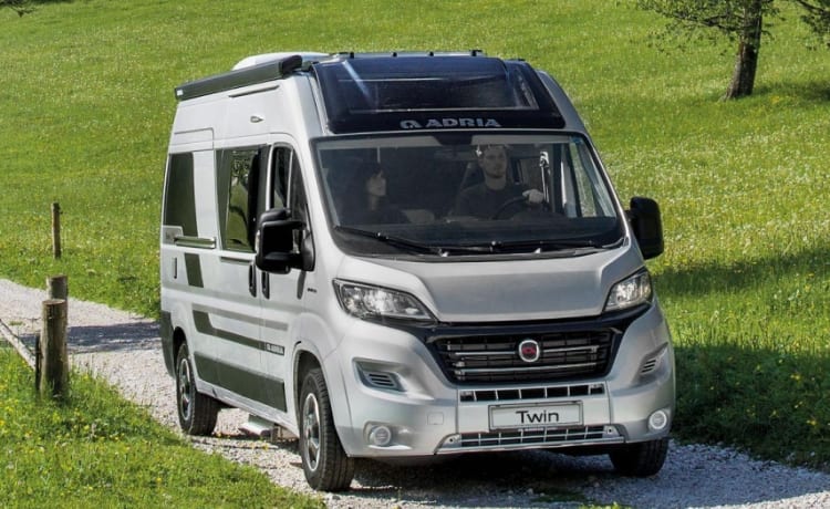 Adria Twin 640 SLB – Camping-car Adria pour 2 personnes