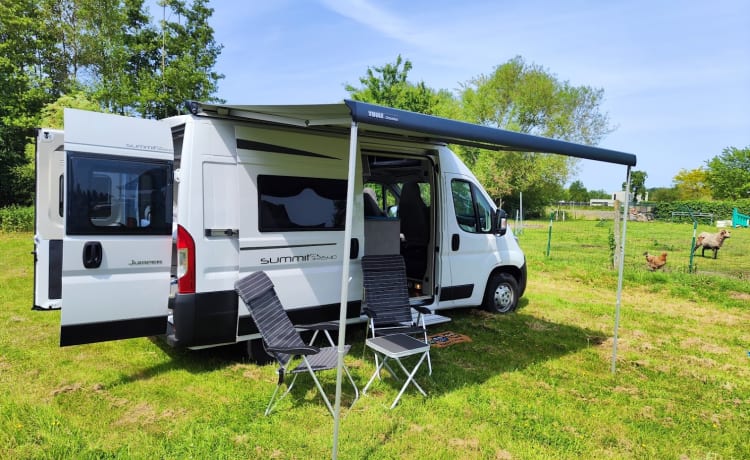 Campervan 2p Pössl uit 2023