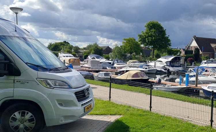 Hymer Grand Canyon bus camper