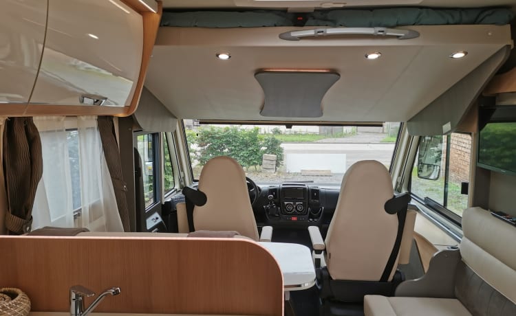 Mercator – Fully equipped new camper