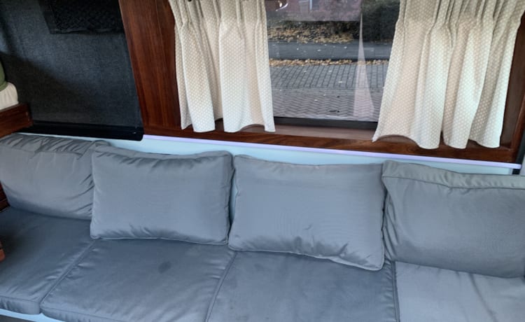 Kamper Deluxe – 3p Cooler Fiat Ducato selbst Wohnmobilbus