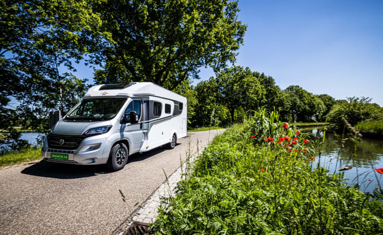 CARADO T447 AUTOMAAT – RUIME CARADO T447 AUTOMAAT 4 PERSOONS CAMPER VOOR ULTIEM VAKANTIE PLEZIER!