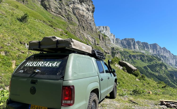 Rocky – 2p Volkswagen Amarok overland camper