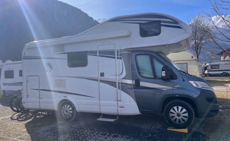 Knaus Sky Traveller Alkoven Camper BJ 2015