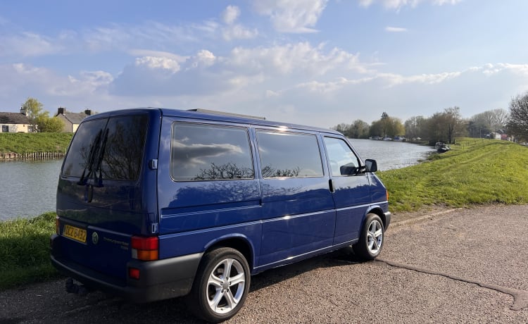 Tenzing – Klassieke VW T4 handgeschakelde camper met 2 slaapplaatsen