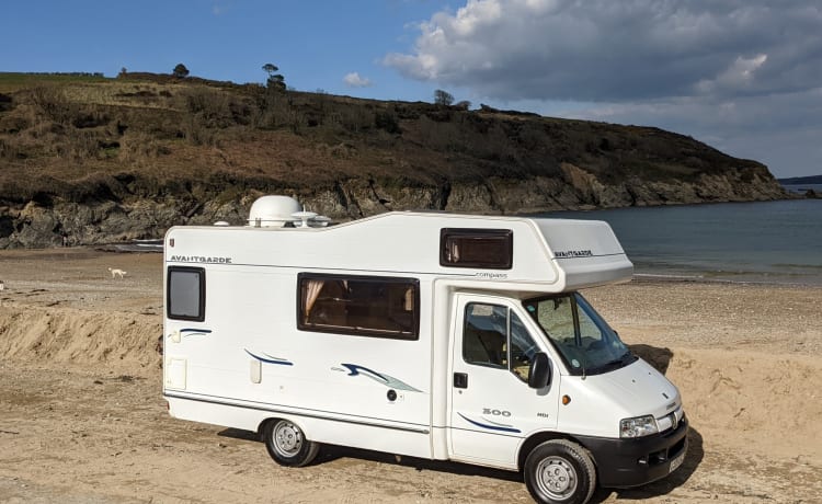 Kernow Explorer – Camping-car familial pour 4 au coeur de Cornwall